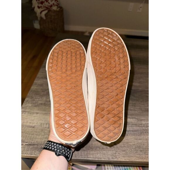 Vans Old Skool MTE Mens Size 6.5 and Women’s 8 Leather All Weather Skate Apricot - Picture 7 of 9